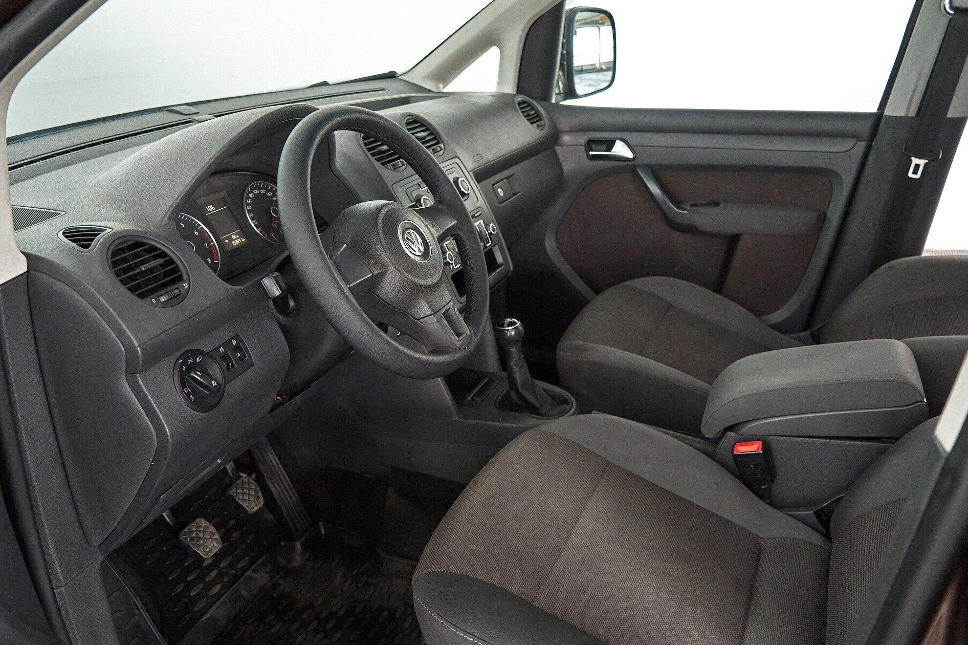 Volkswagen Caddy 2011, коричневый