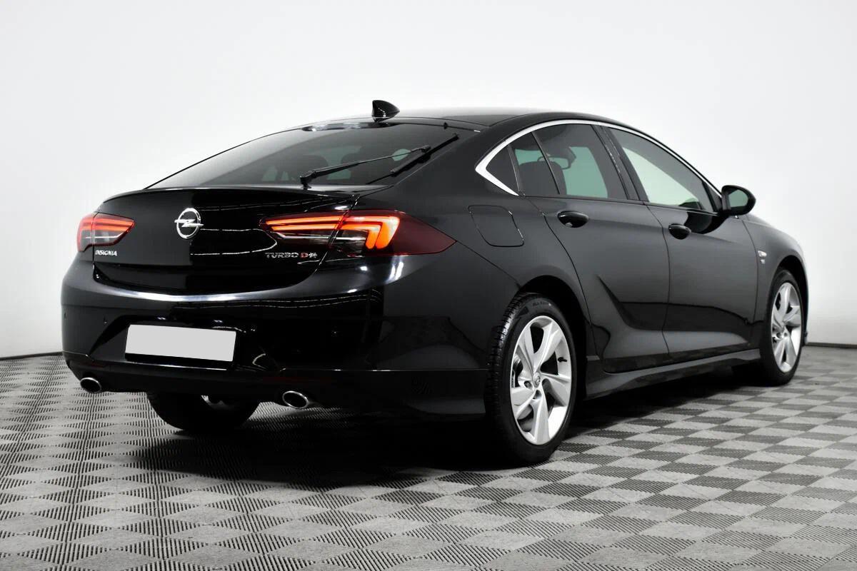 Opel Insignia 2020, черный