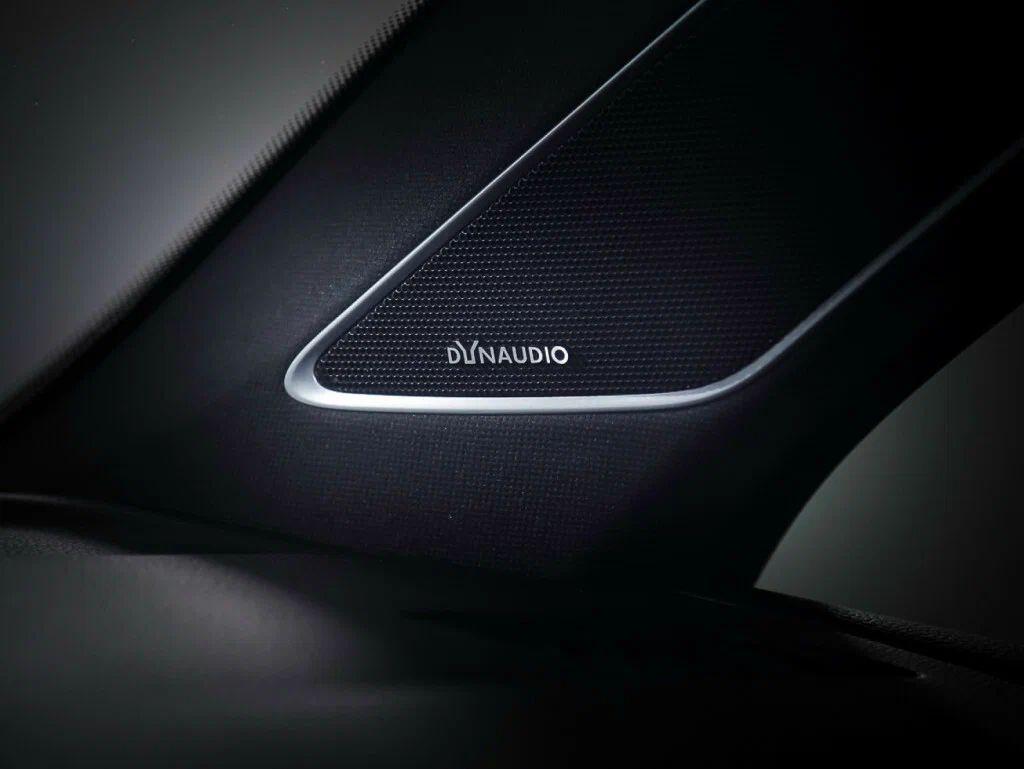 Volkswagen Touareg 2020, белый