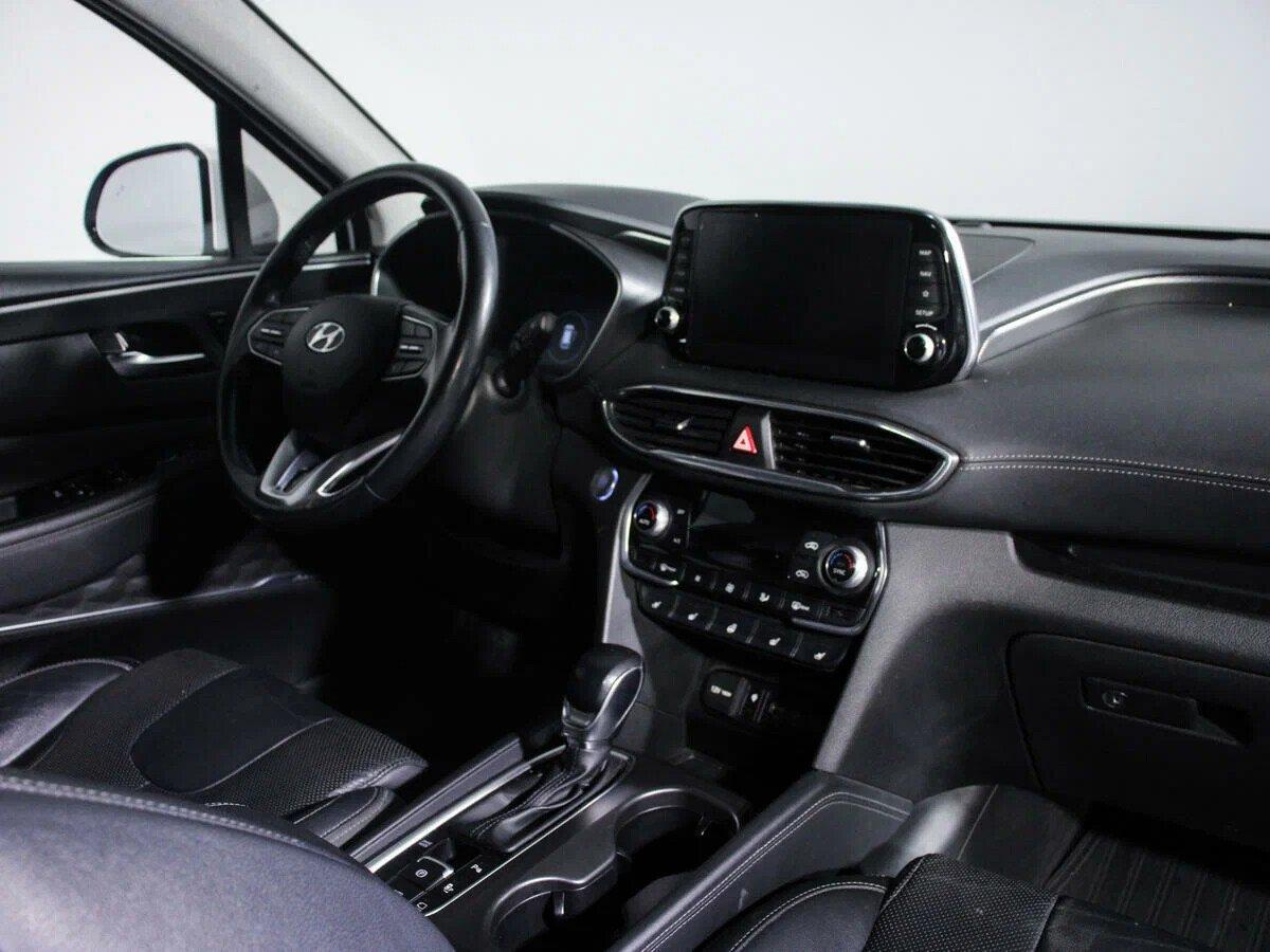 Hyundai Santa Fe 2019, белый