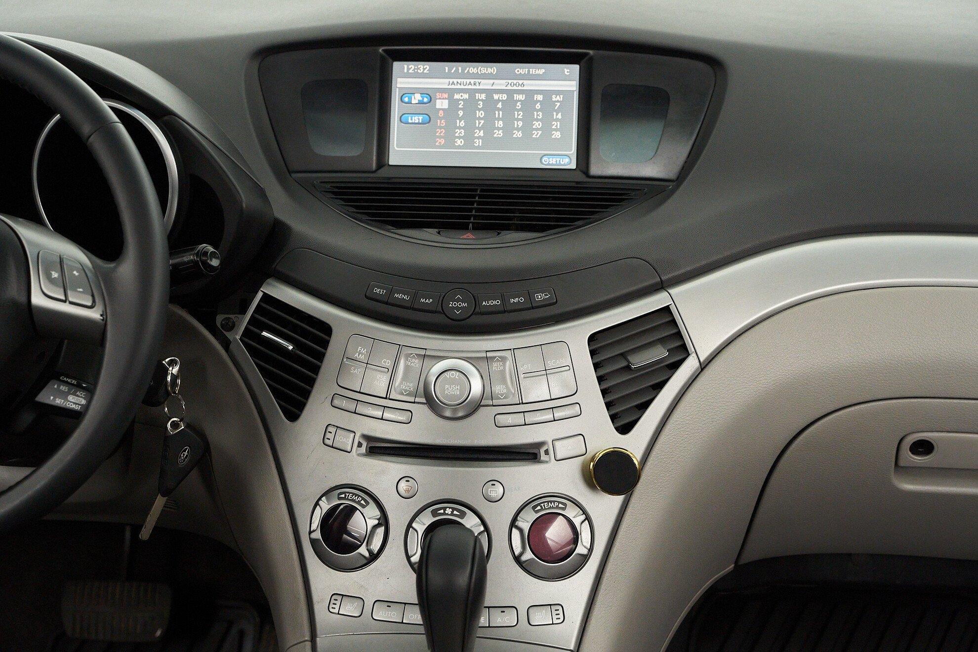 Subaru Tribeca 2008, серый