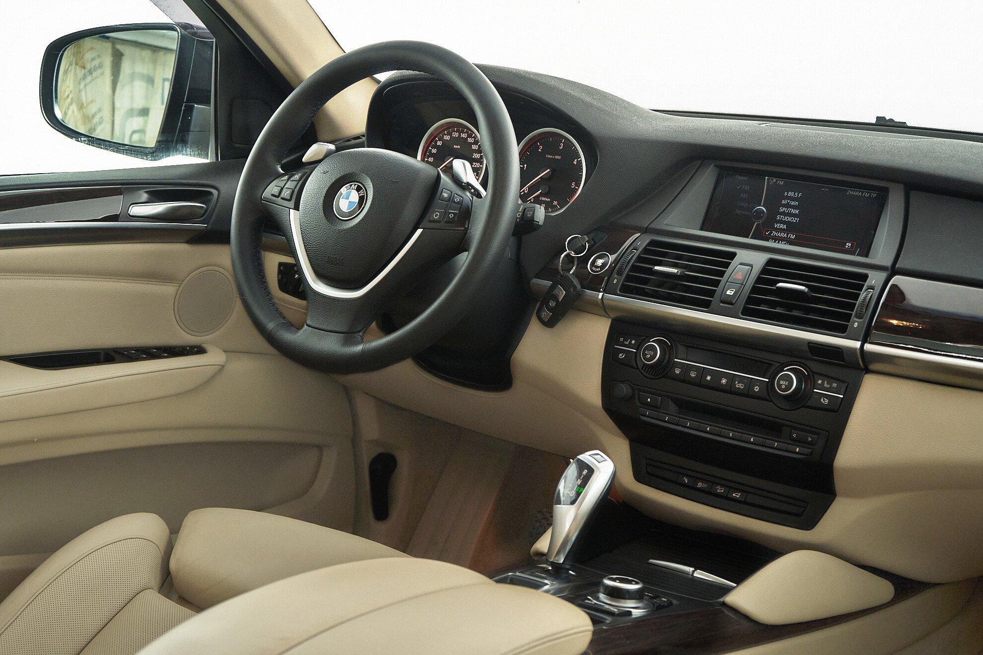 BMW X6 2010, черный