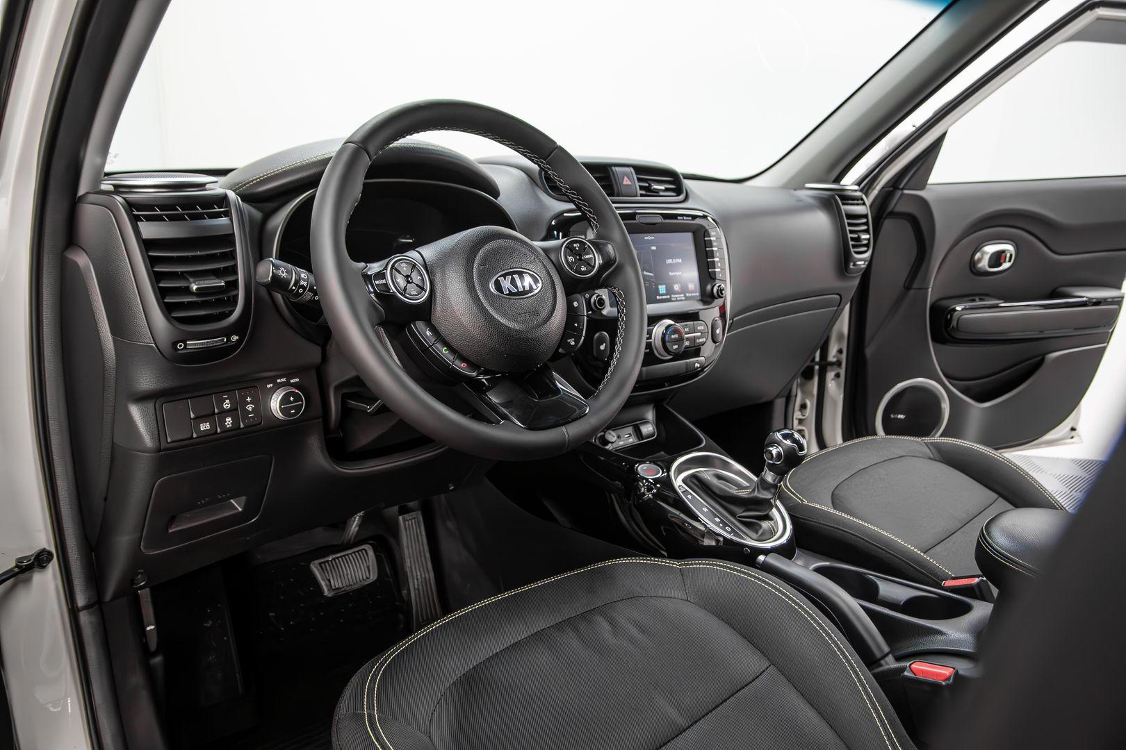 Kia Soul 2015, бежевый