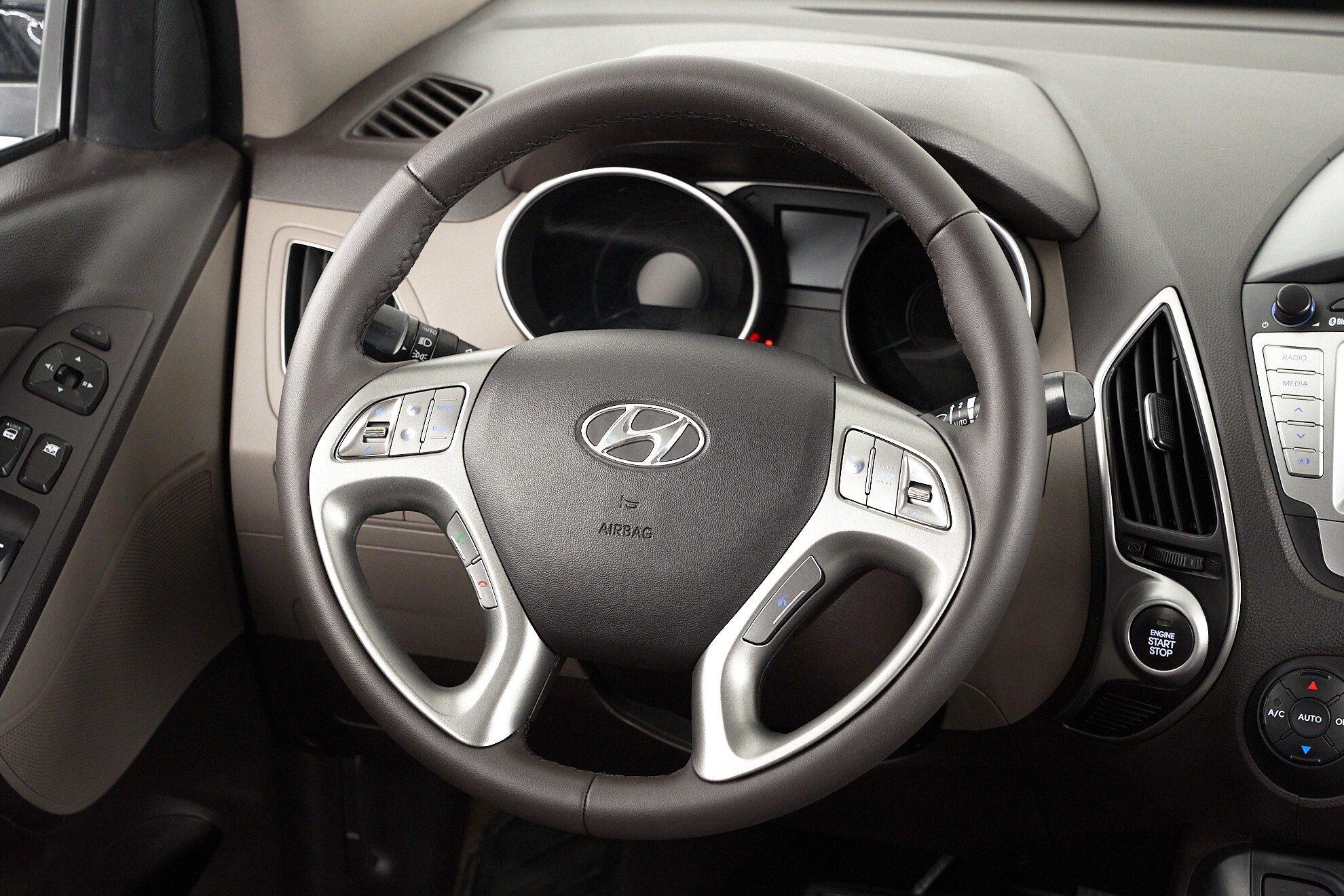 Hyundai ix35 2012, черный