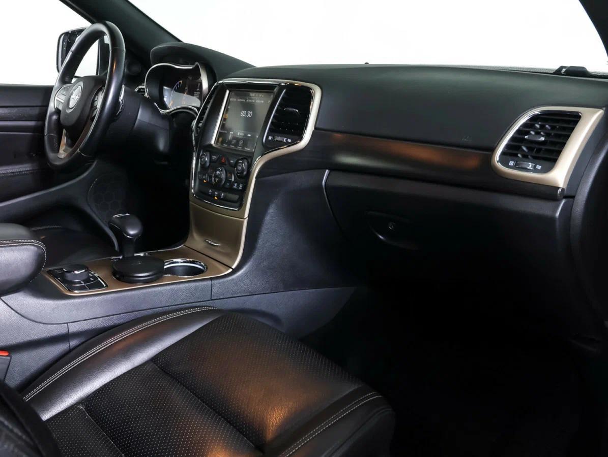 Jeep Grand Cherokee 2015, белый