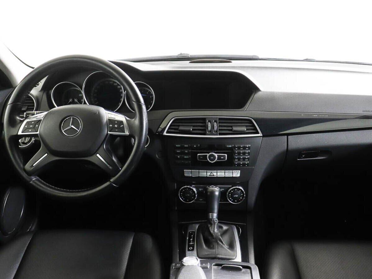 Mercedes-Benz C-Класс 2013, белый