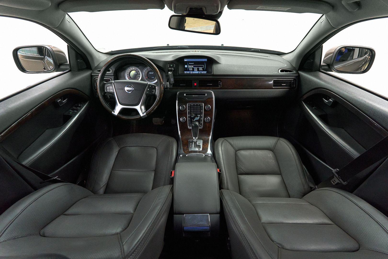 Volvo XC70 2012, коричневый