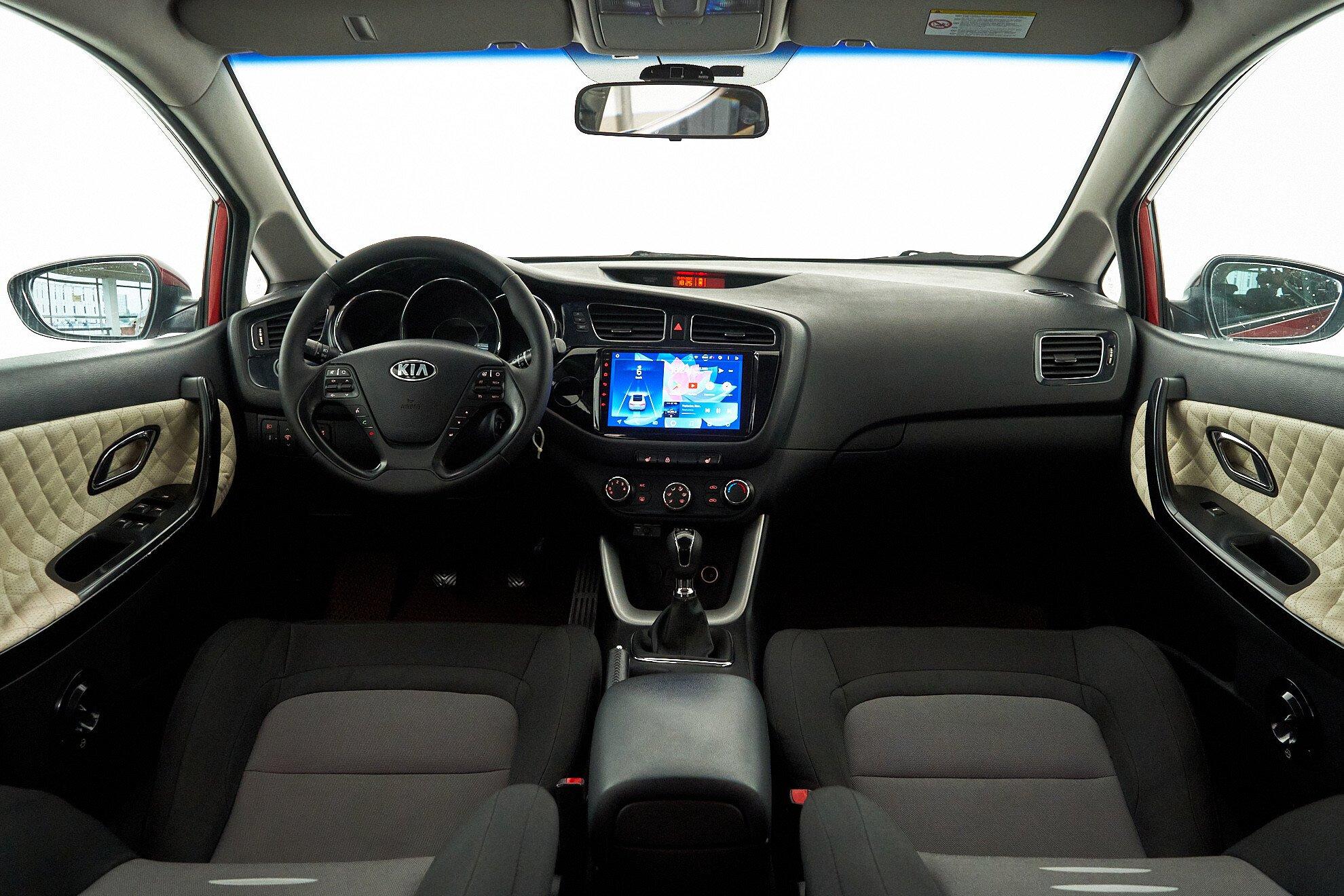 Kia Ceed 2012, красный
