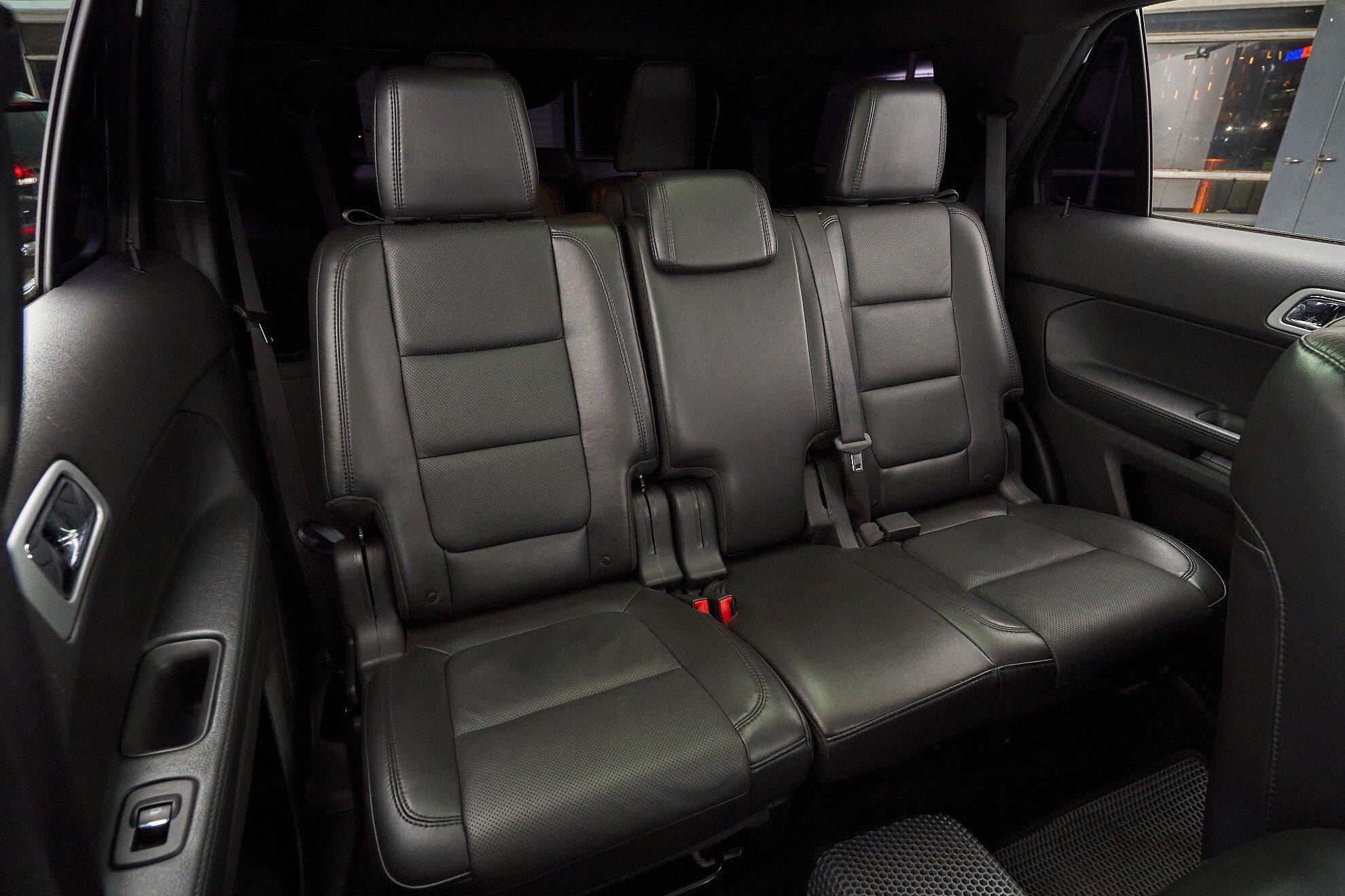 Ford Explorer 2013, белый