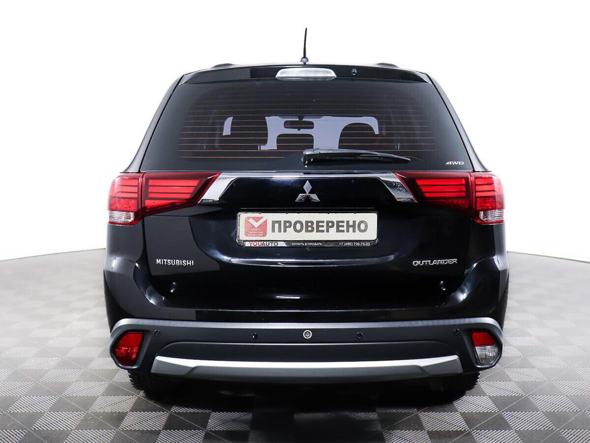 Mitsubishi Outlander 2018, черный
