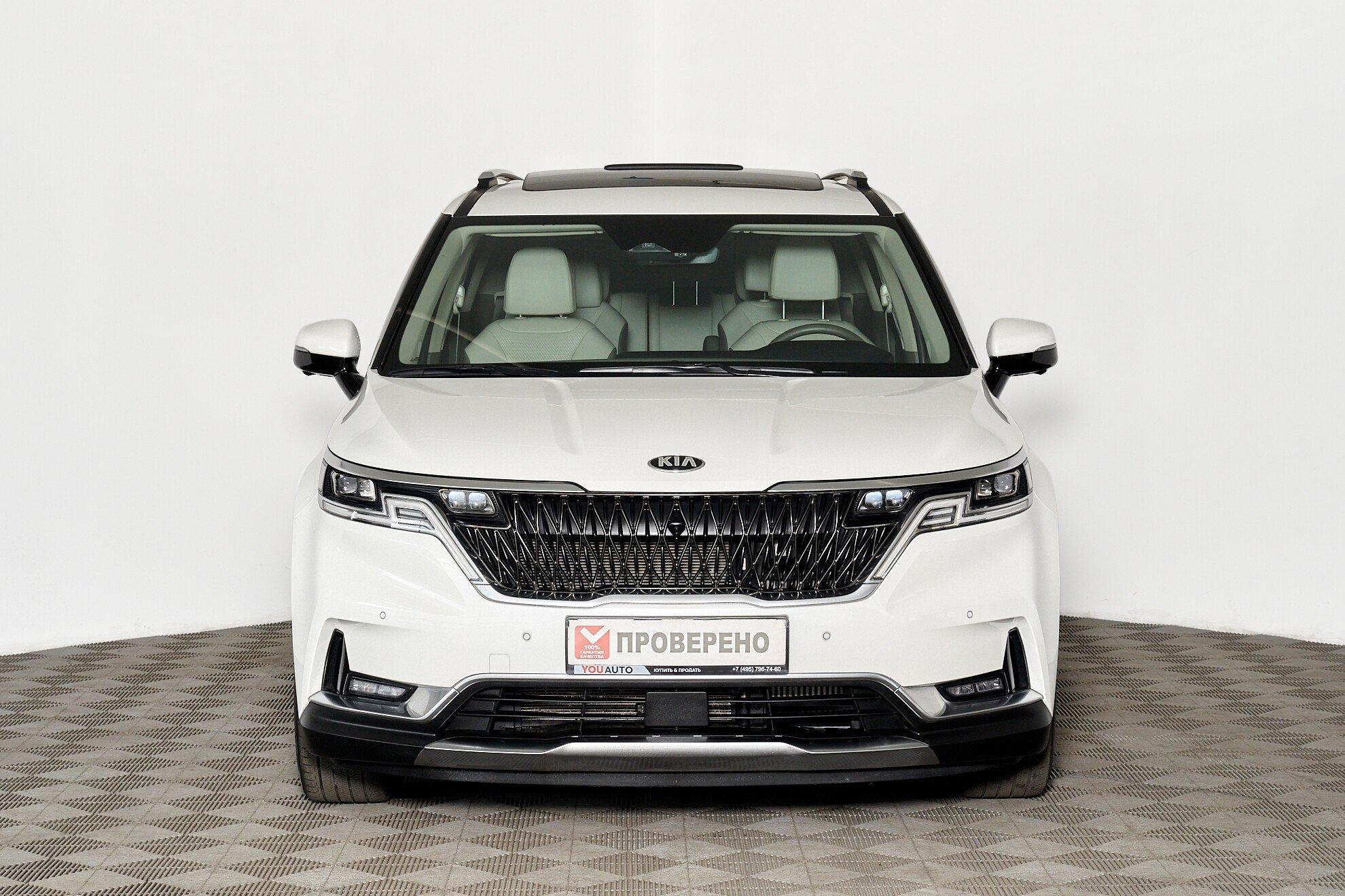 Kia Carnival 2023, белый