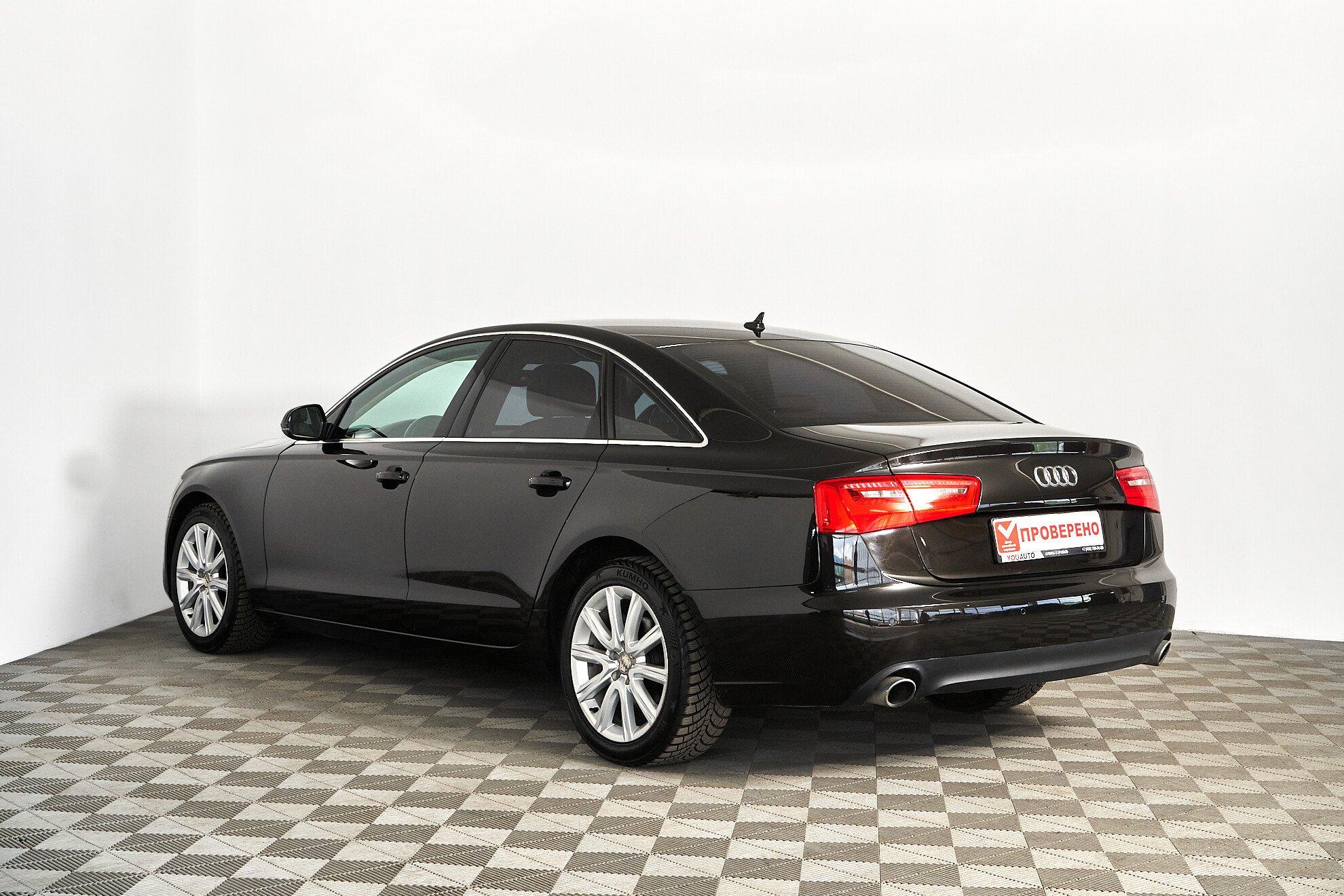 Audi A6 2012, черный