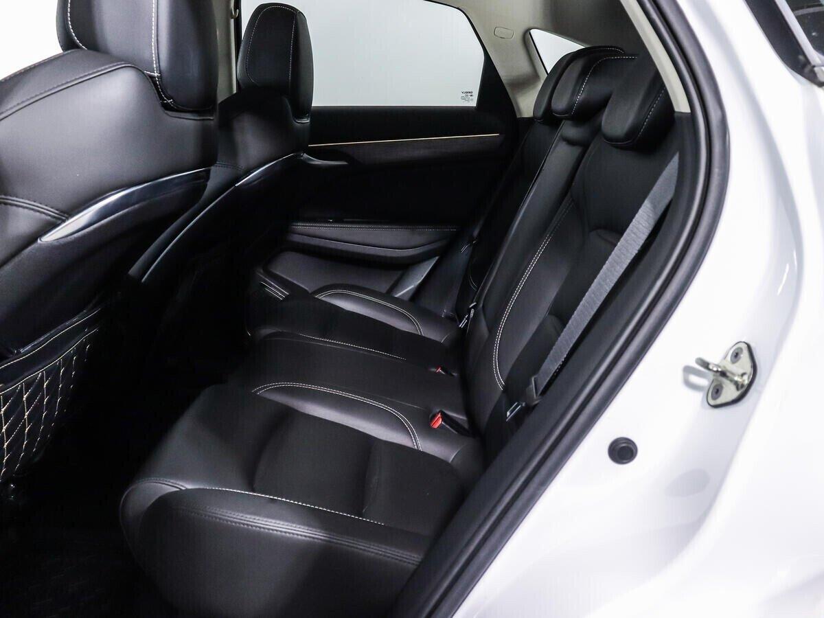 Geely Tugella 2020, белый
