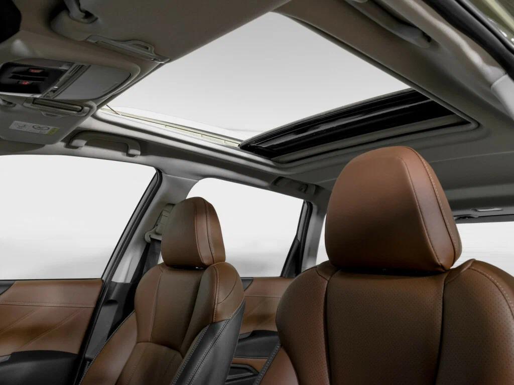 Subaru Forester 2021, зеленый