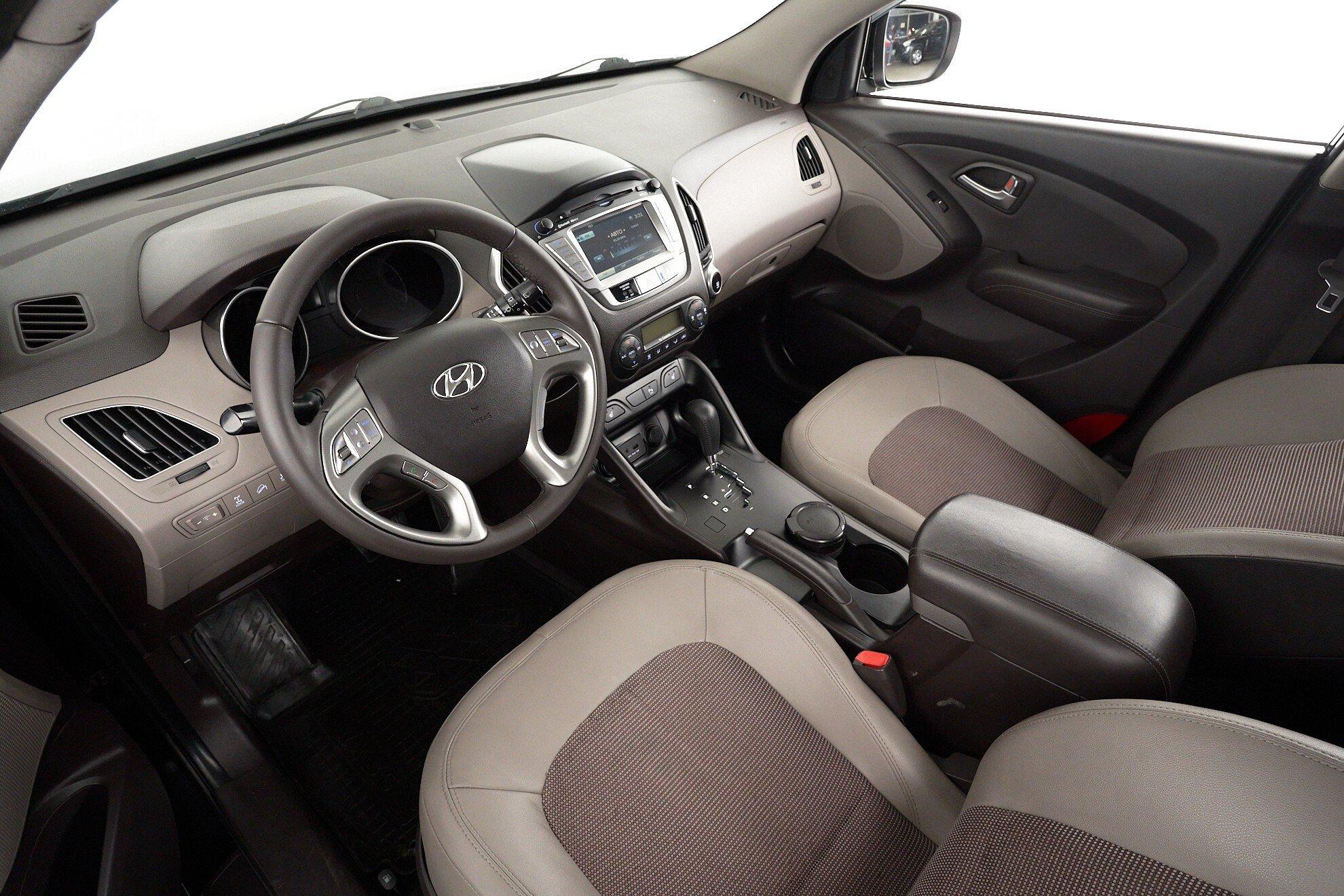 Hyundai ix35 2012, черный