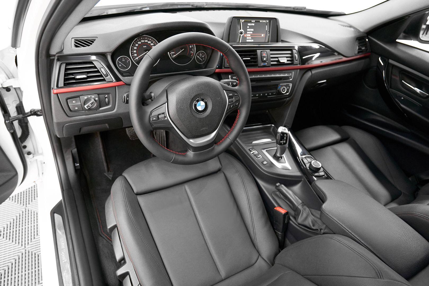 BMW 3 серии 2013, белый