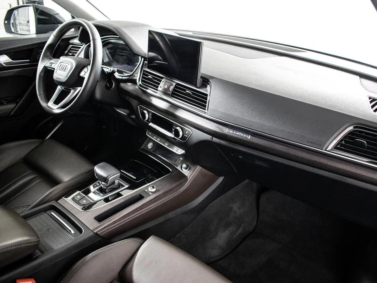 Audi Q5 2021, серый