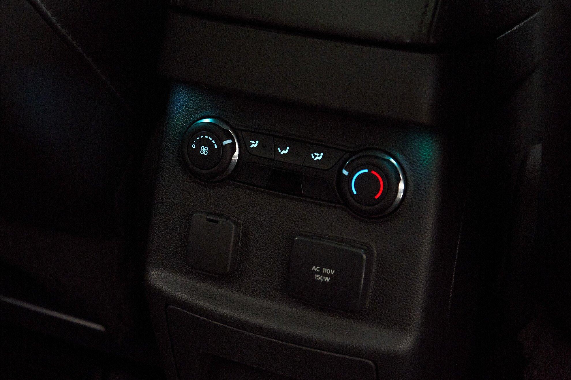 Ford Explorer 2013, черный