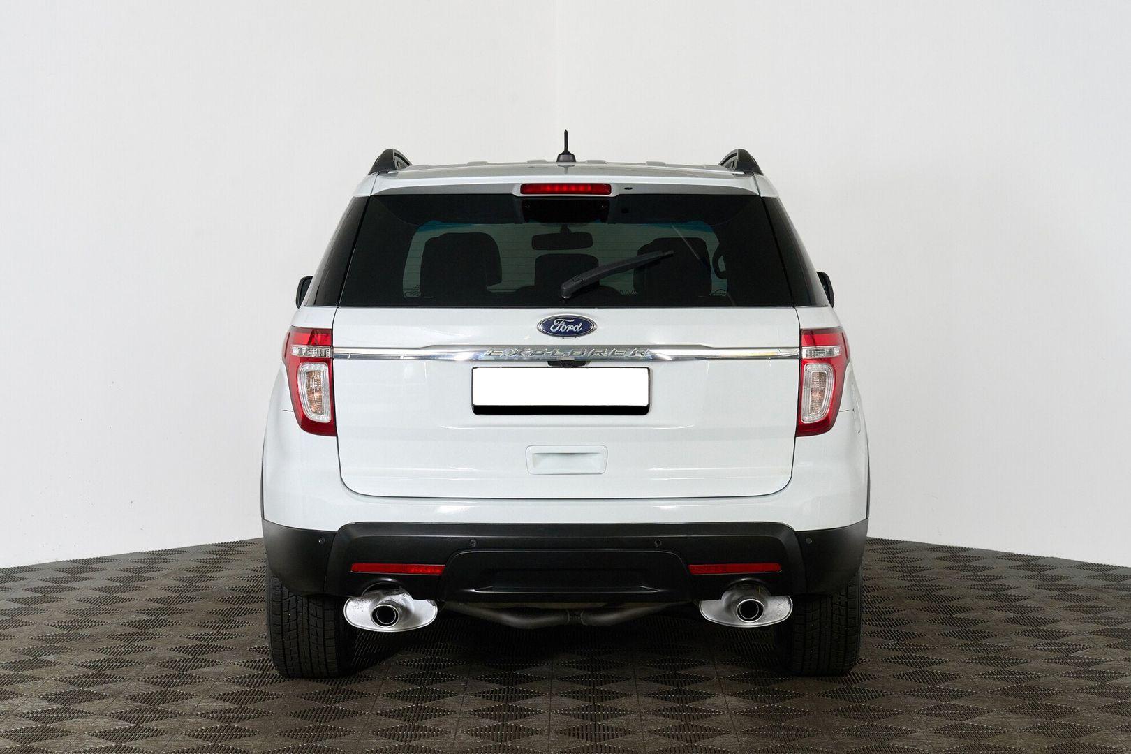 Ford Explorer 2014, белый