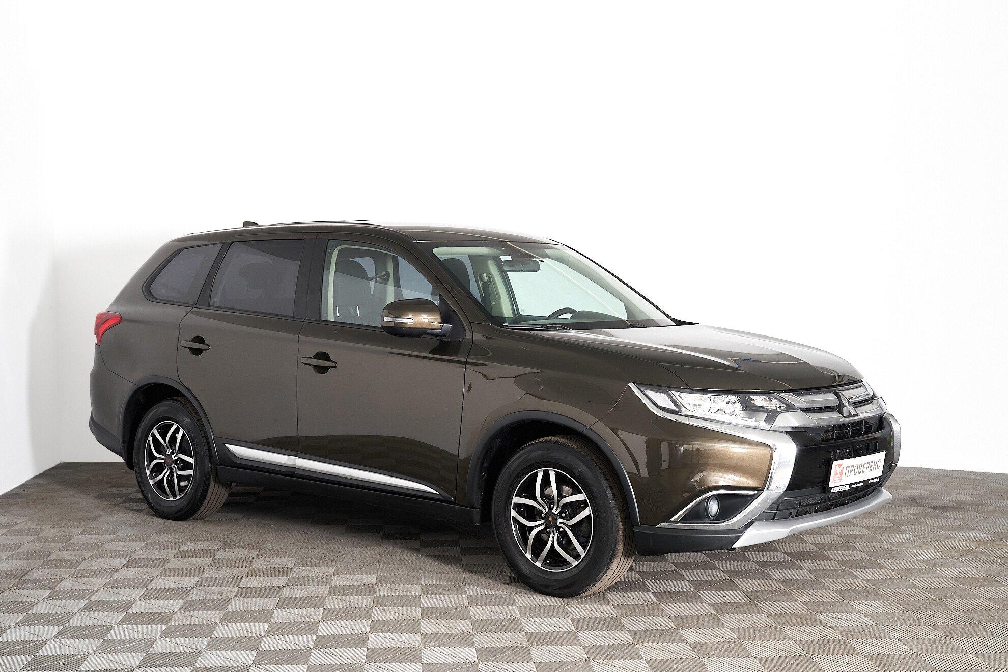 Mitsubishi Outlander 2018, коричневый