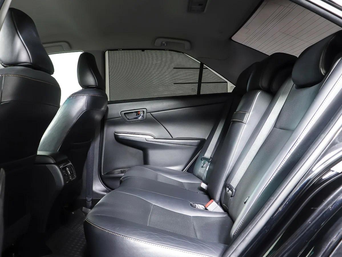 Toyota Camry 2017, черный