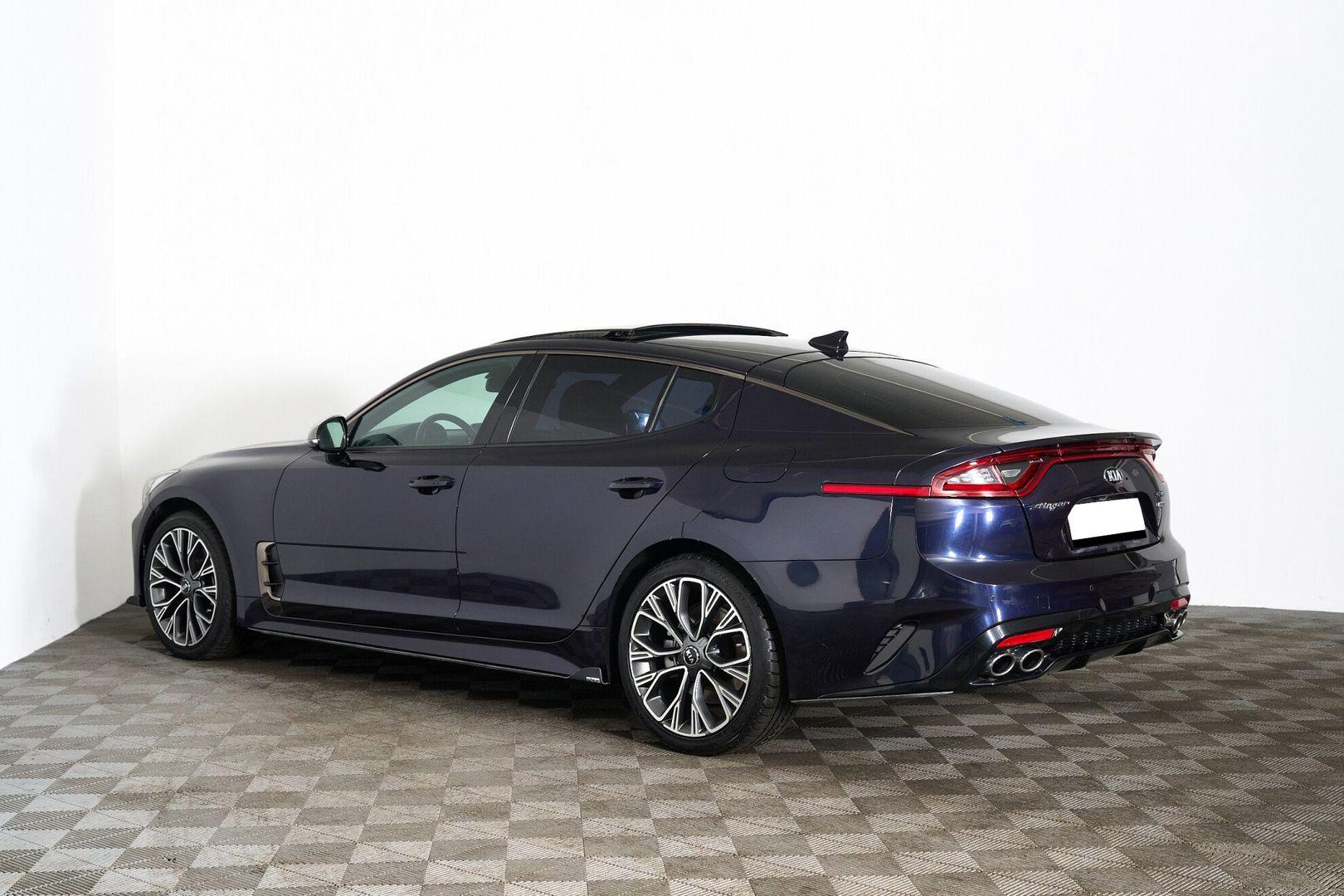 Kia Stinger 2019, синий