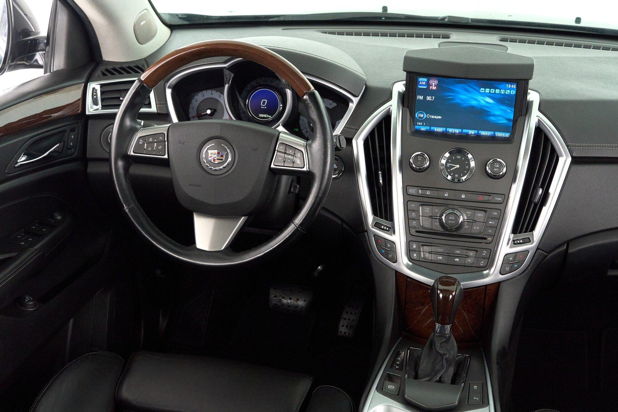 Cadillac SRX 2012, черный