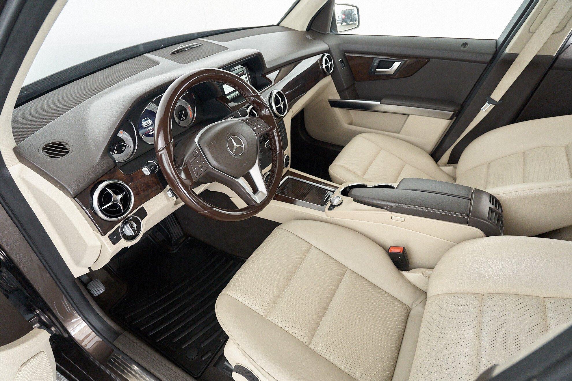 Mercedes-Benz GLK-Класс 2014, коричневый