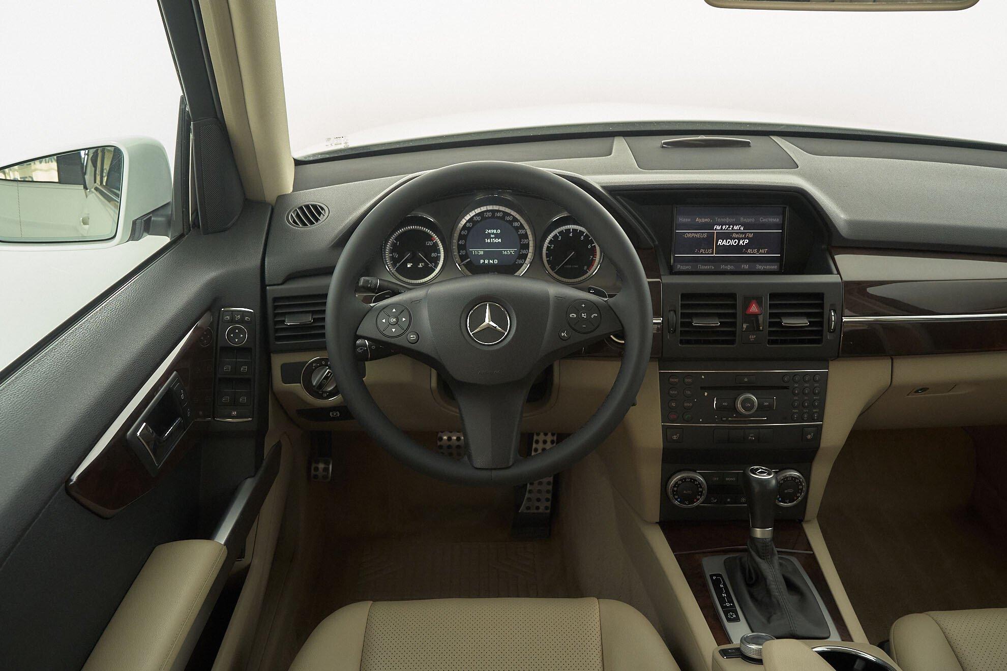 Mercedes-Benz GLK-Класс 2010, белый