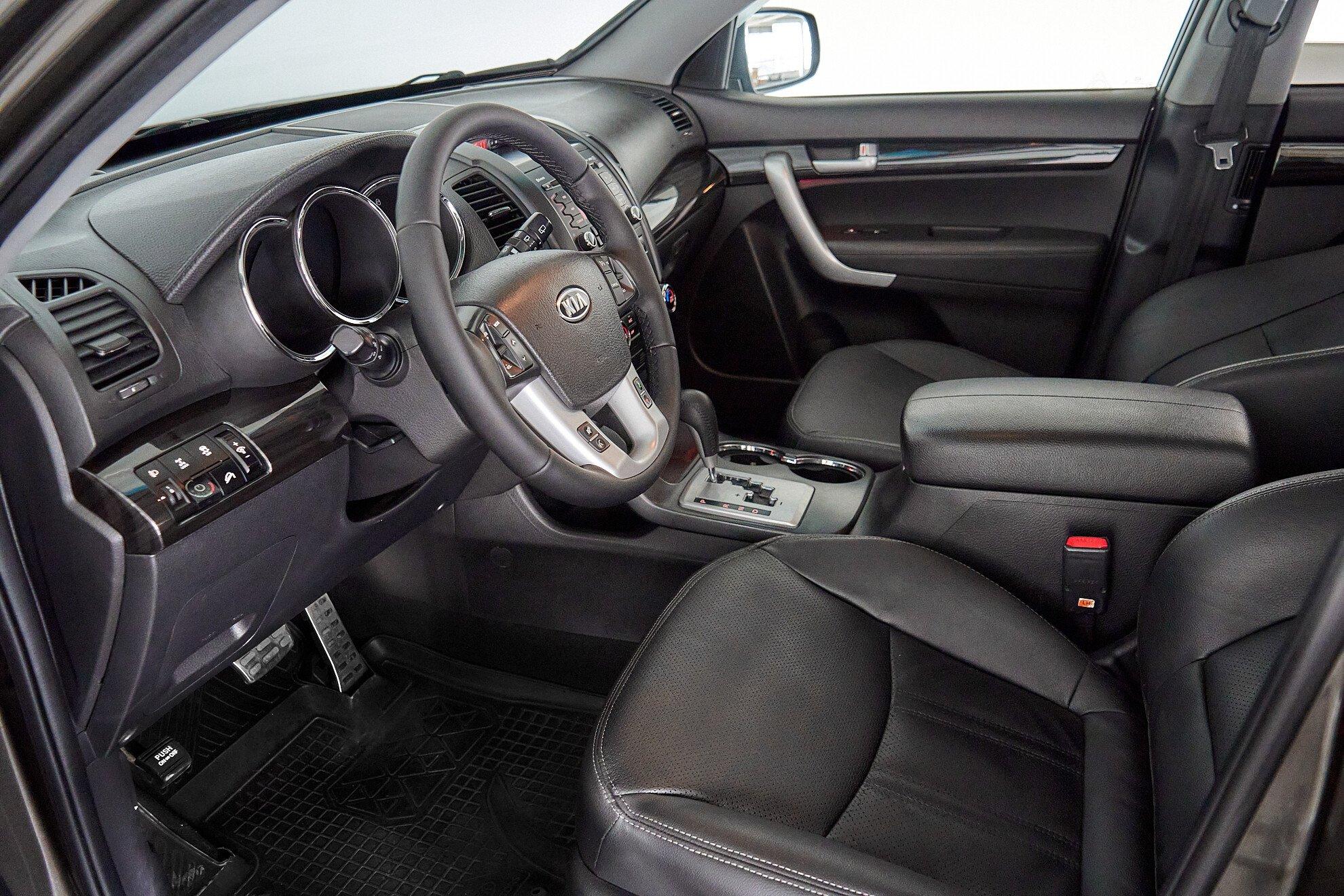 Kia Sorento 2011, коричневый