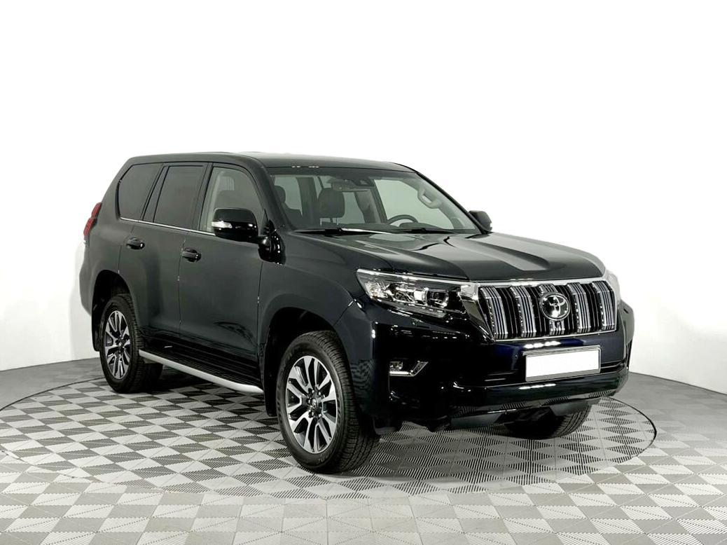 Toyota Land Cruiser Prado 2022, черный