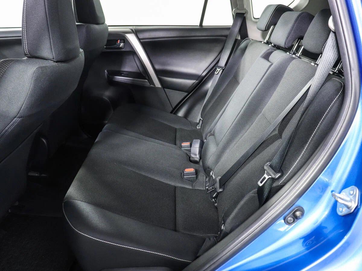 Toyota RAV4 2016, синий