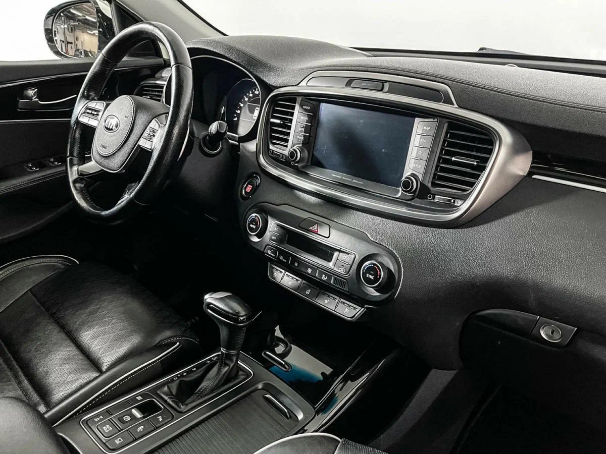 Kia Sorento 2018, белый