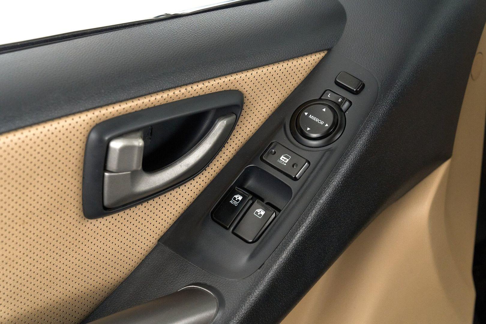 Hyundai Grand Starex 2012, черный