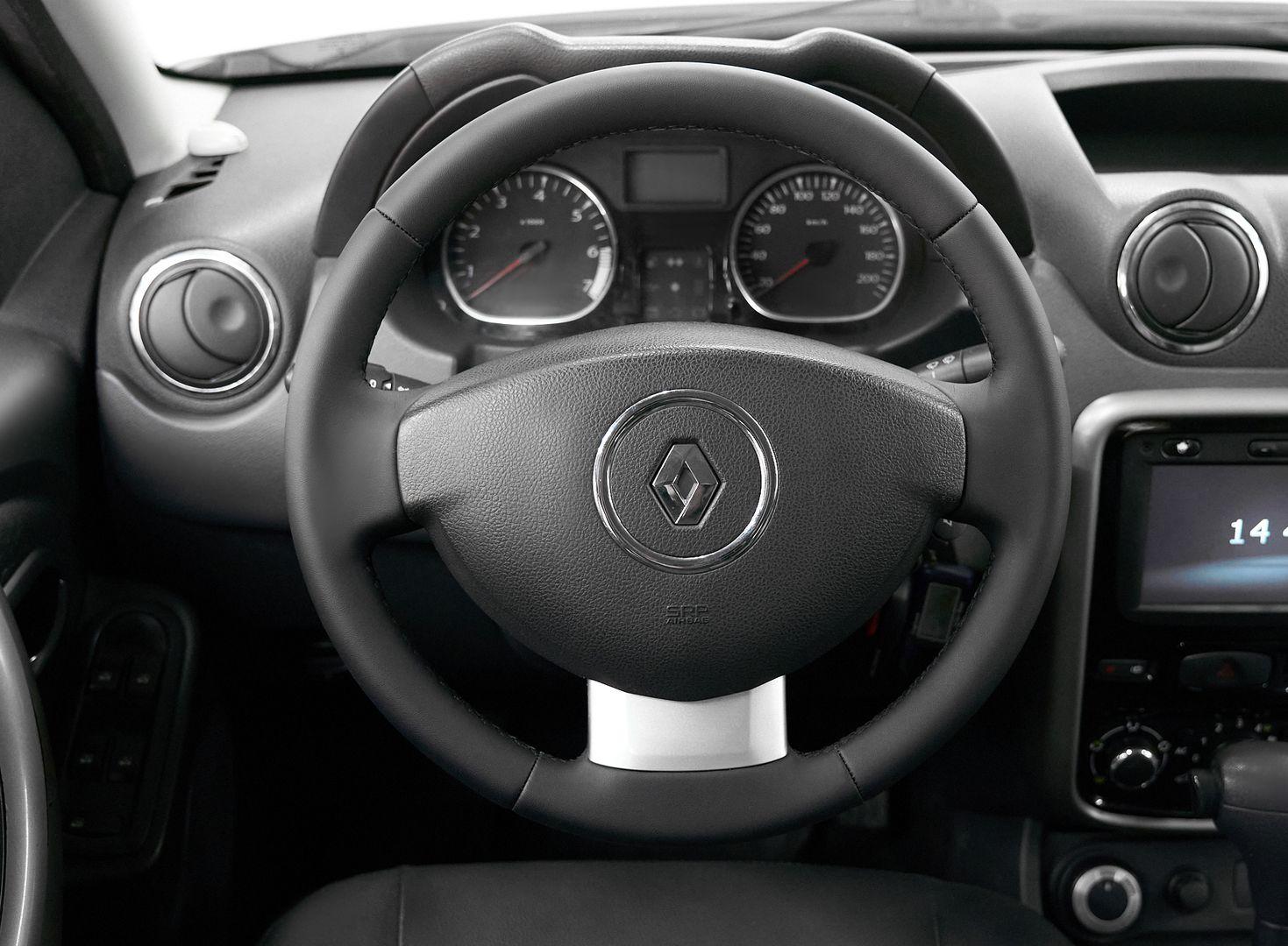 Renault Duster 2014, белый