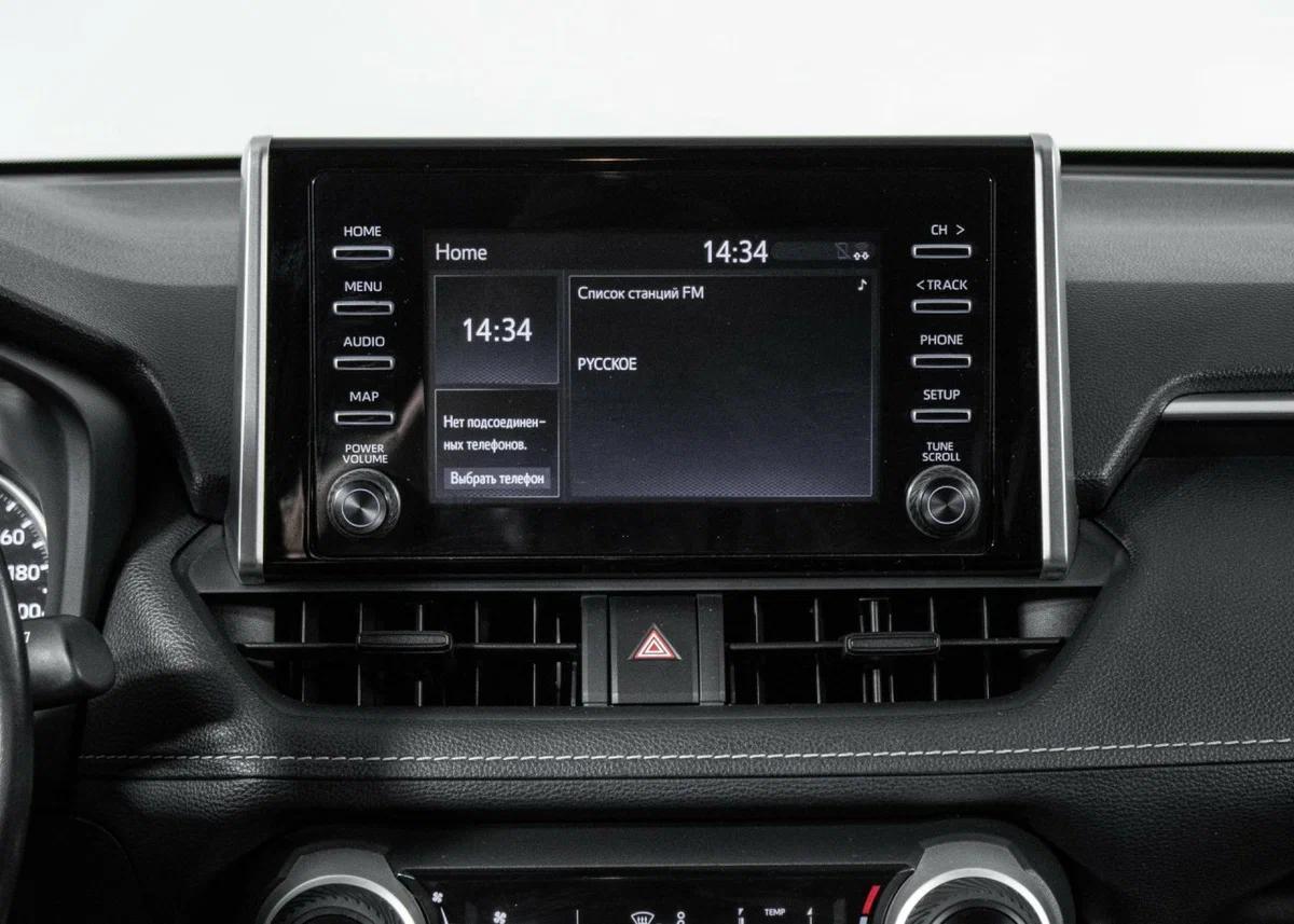 Toyota RAV4 2021, черный
