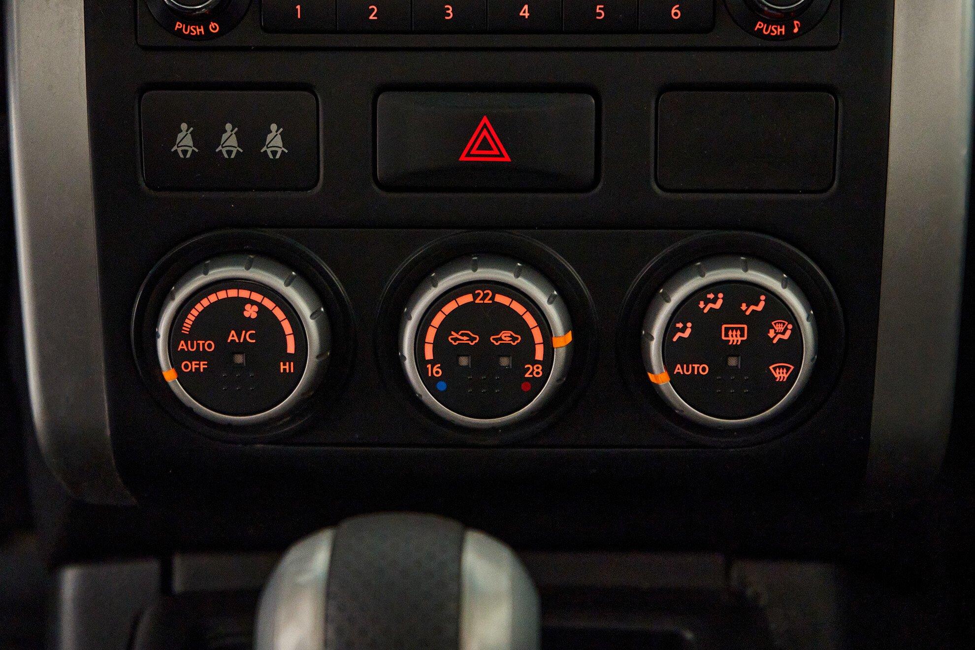 Nissan X-Trail 2012, серый
