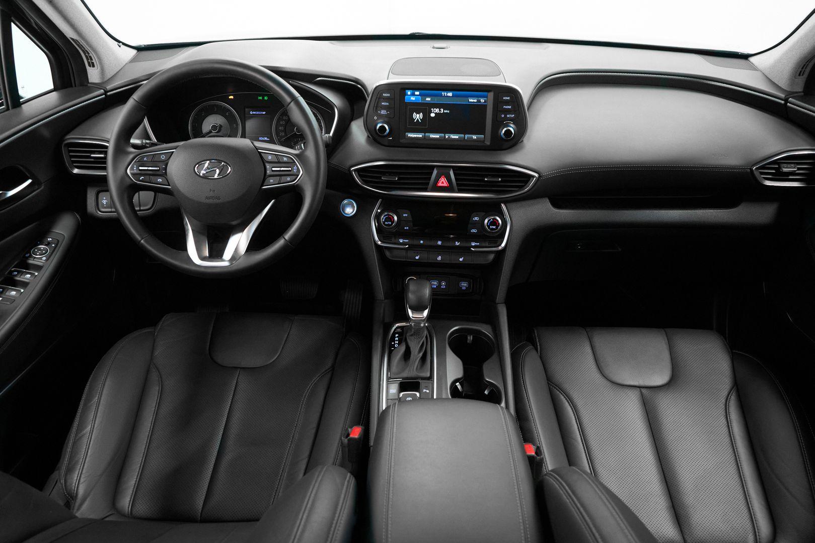 Hyundai Santa Fe 2020, черный