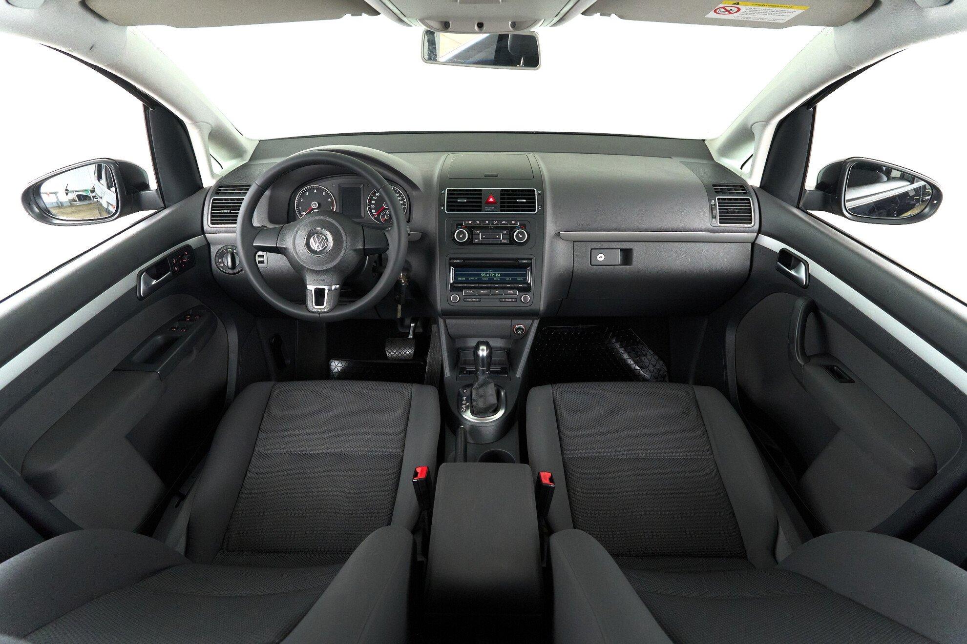 Volkswagen Touran 2012, черный