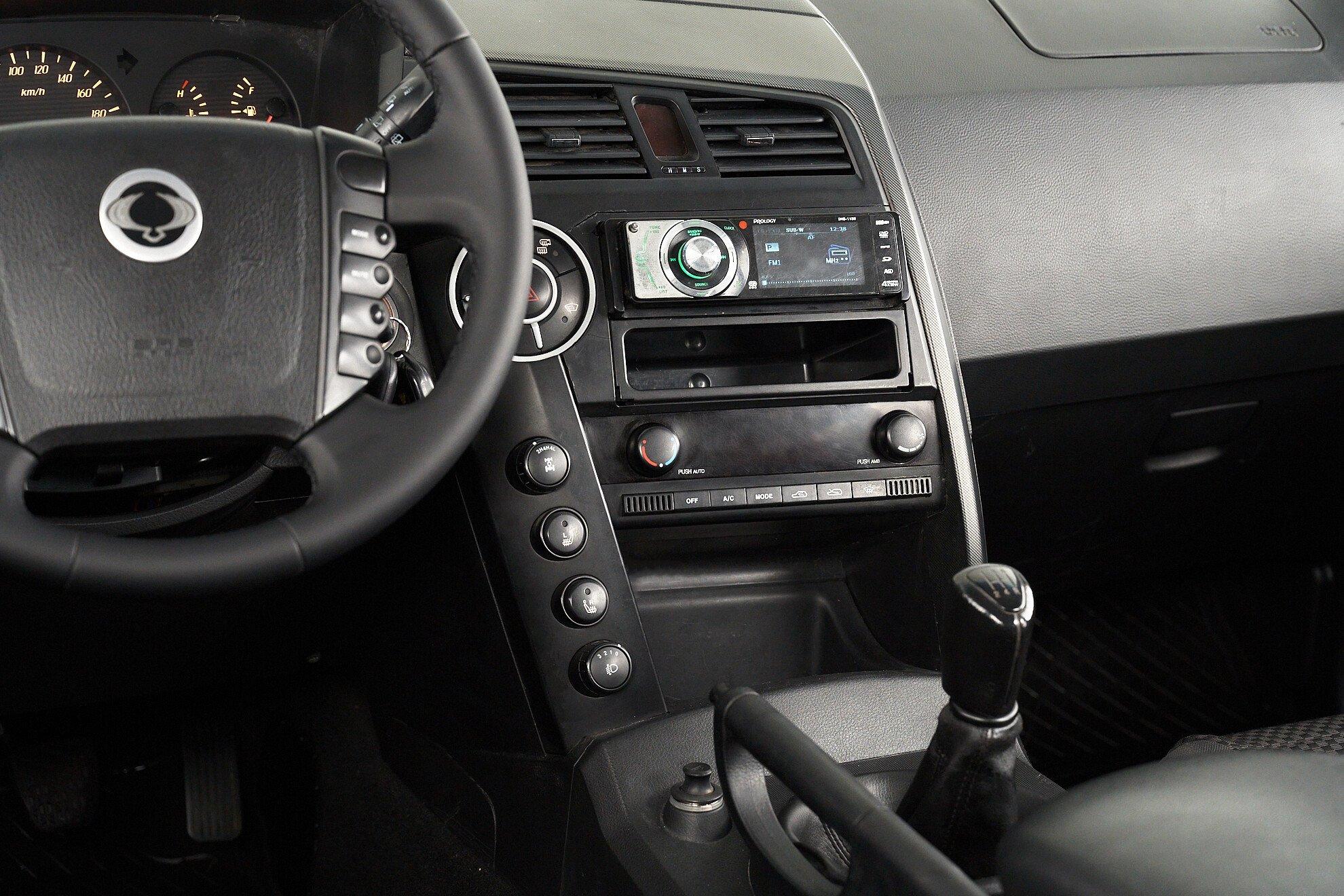 SsangYong Kyron 2013, серебряный