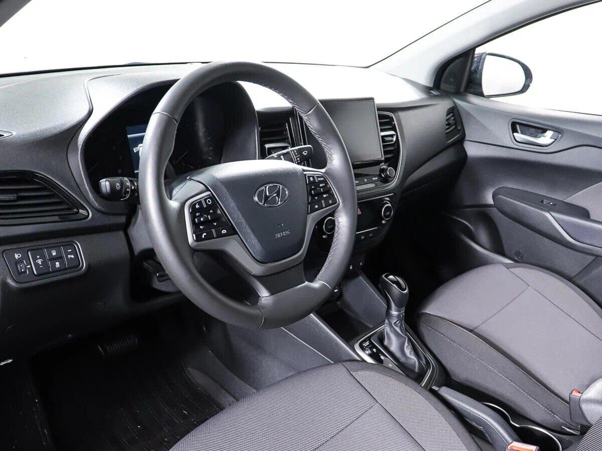 Hyundai Solaris 2021, черный
