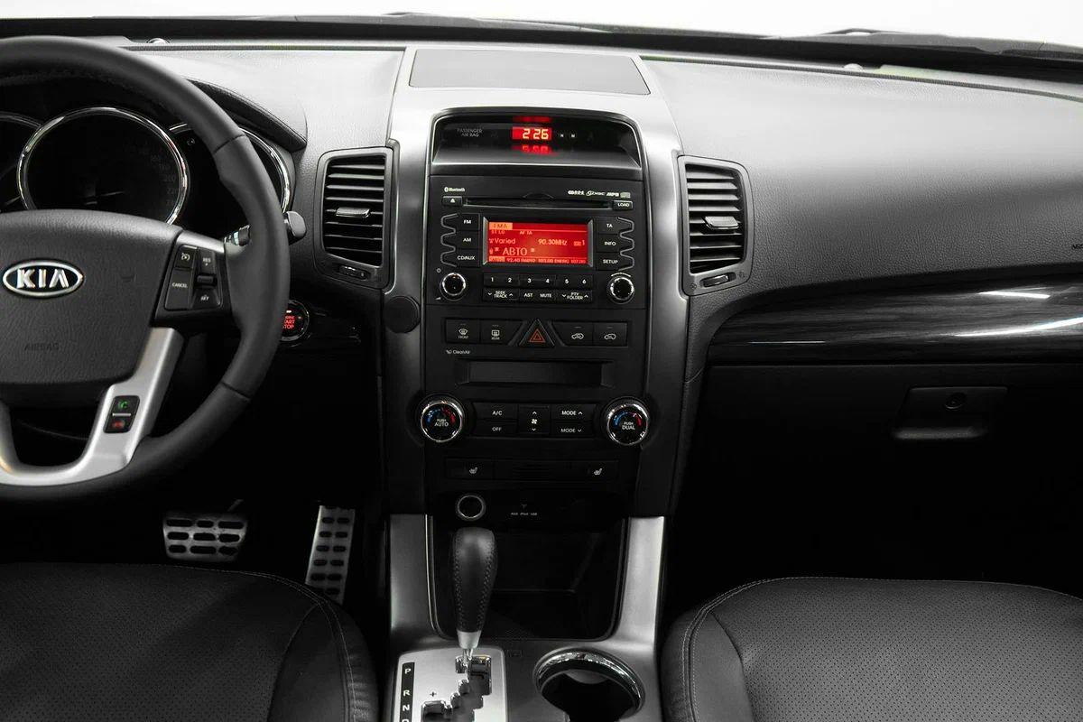 Kia Sorento 2012, серый