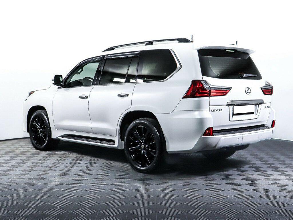 Lexus LX 2017, белый