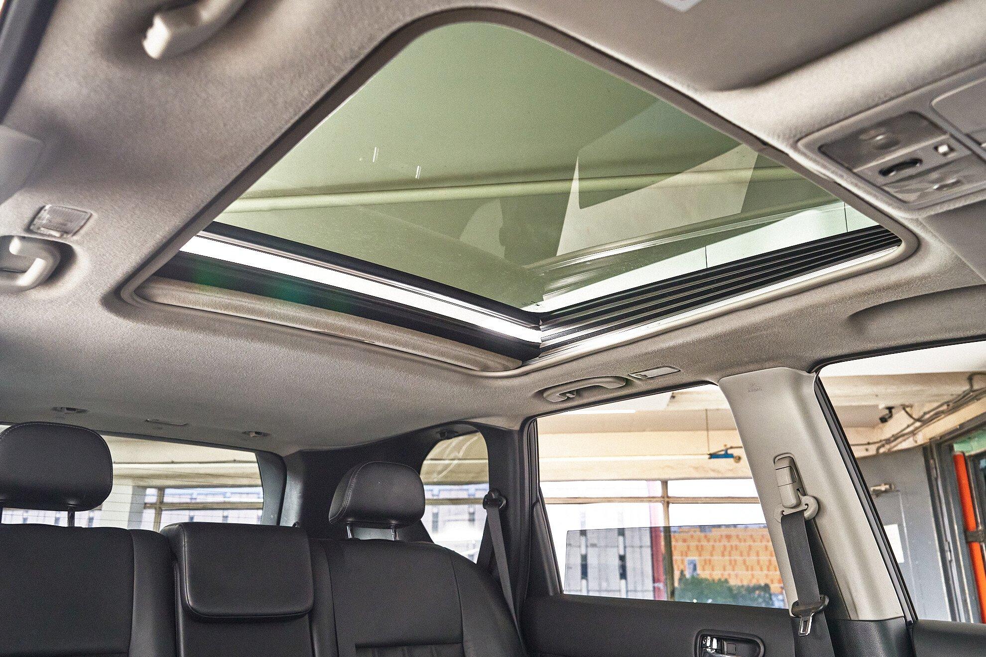 Nissan X-Trail 2011, черный