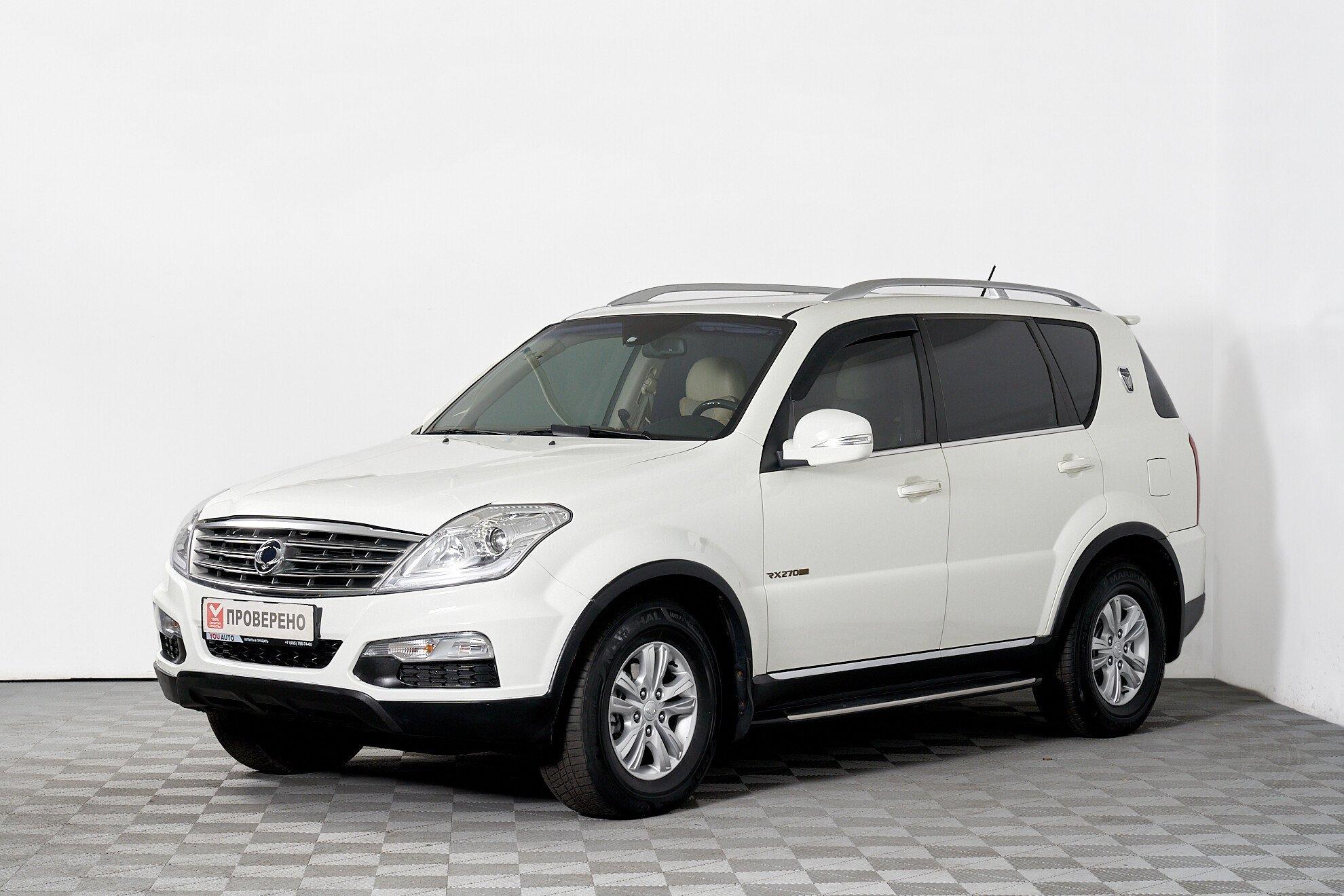 SsangYong Rexton 2012, белый