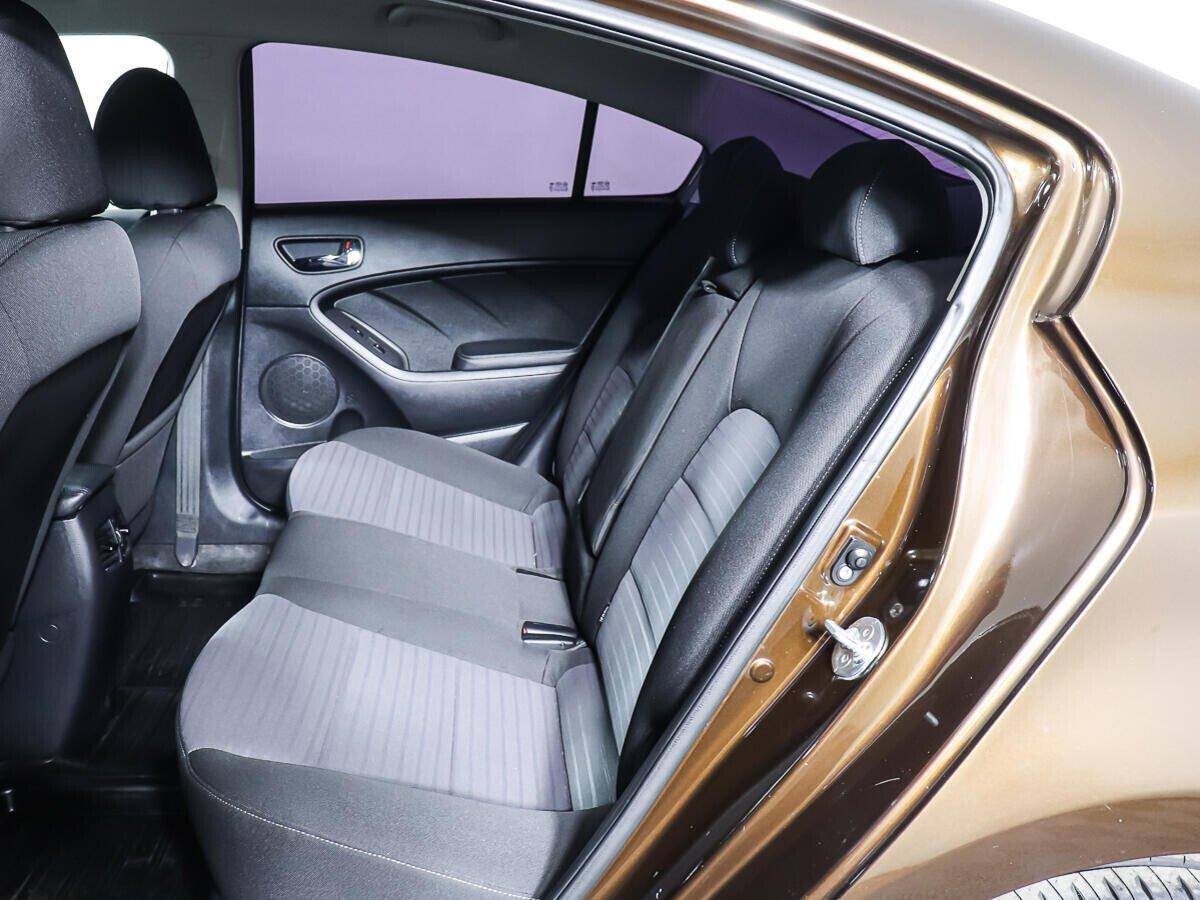 Kia Cerato 2018, коричневый