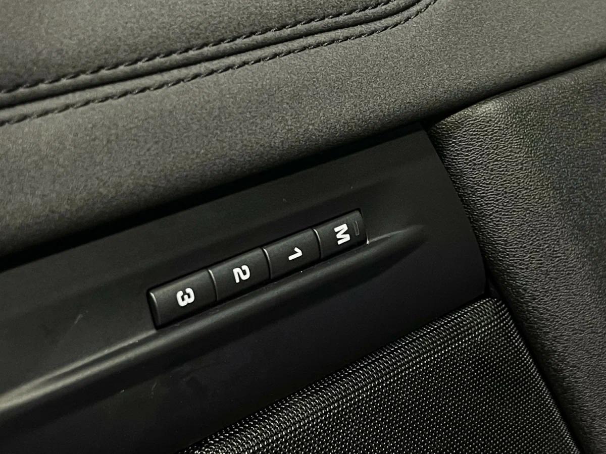 Land Rover Range Rover Evoque 2021, серый