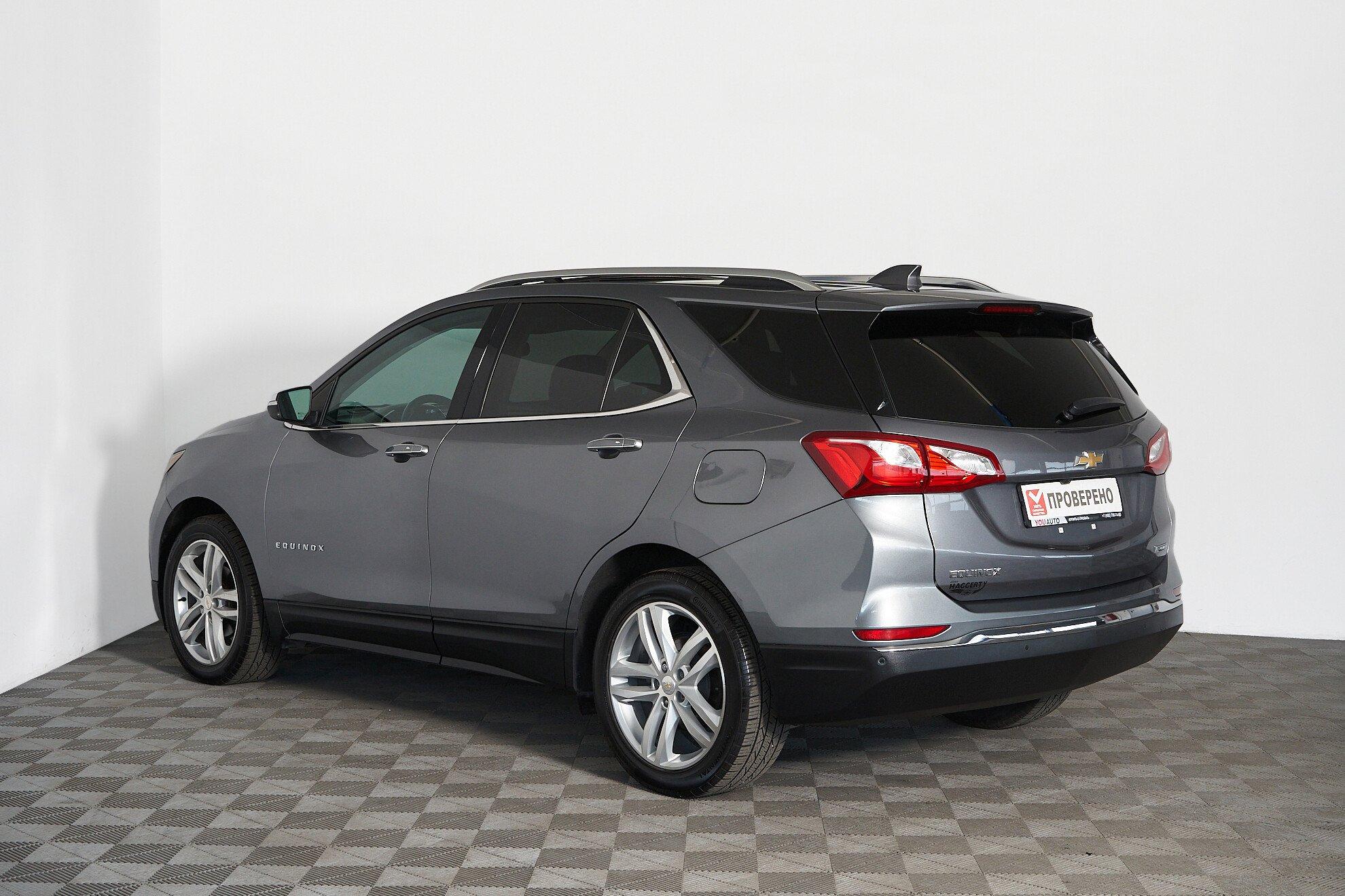 Chevrolet Equinox 2017, серый