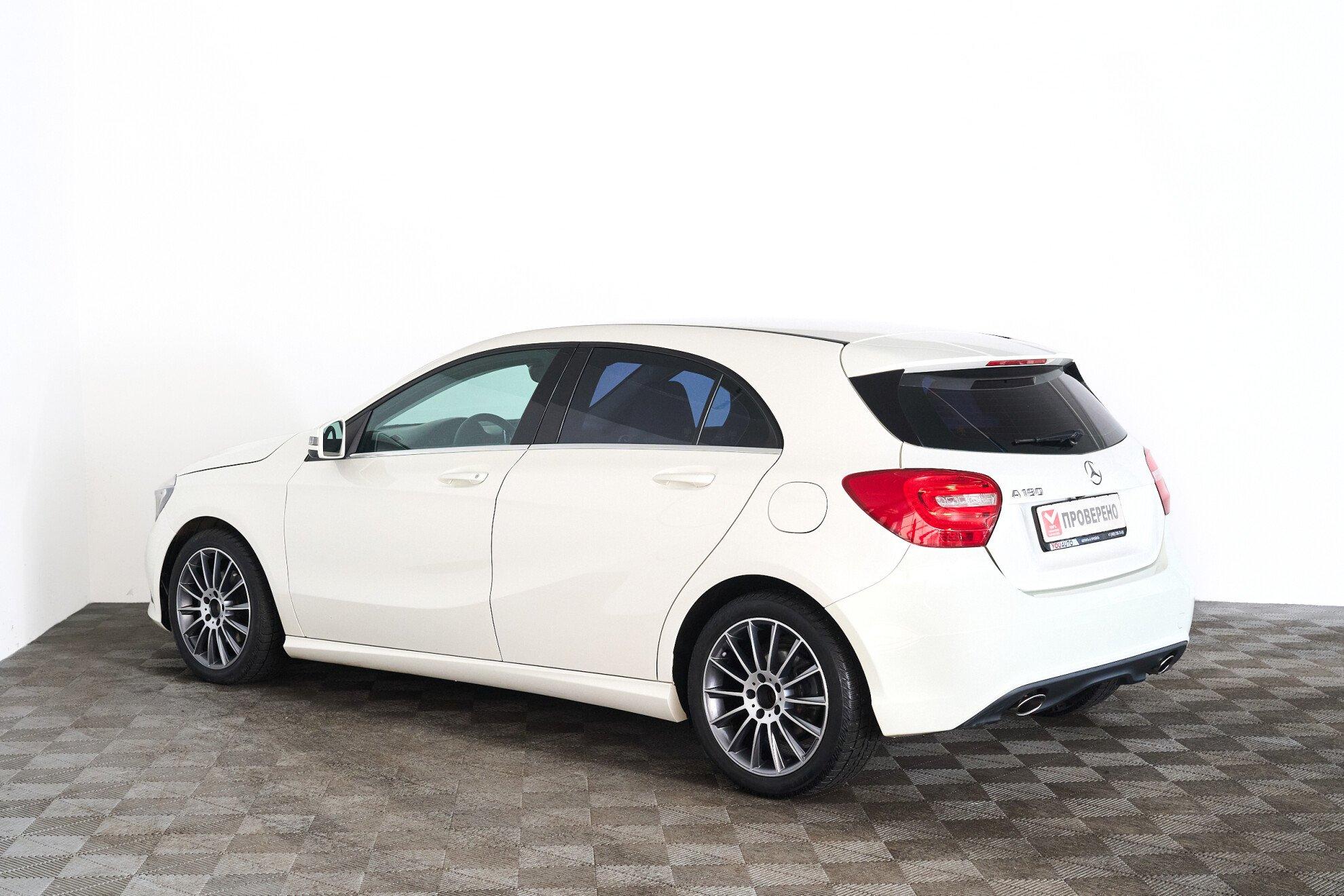 Mercedes-Benz A-Класс 2013, белый