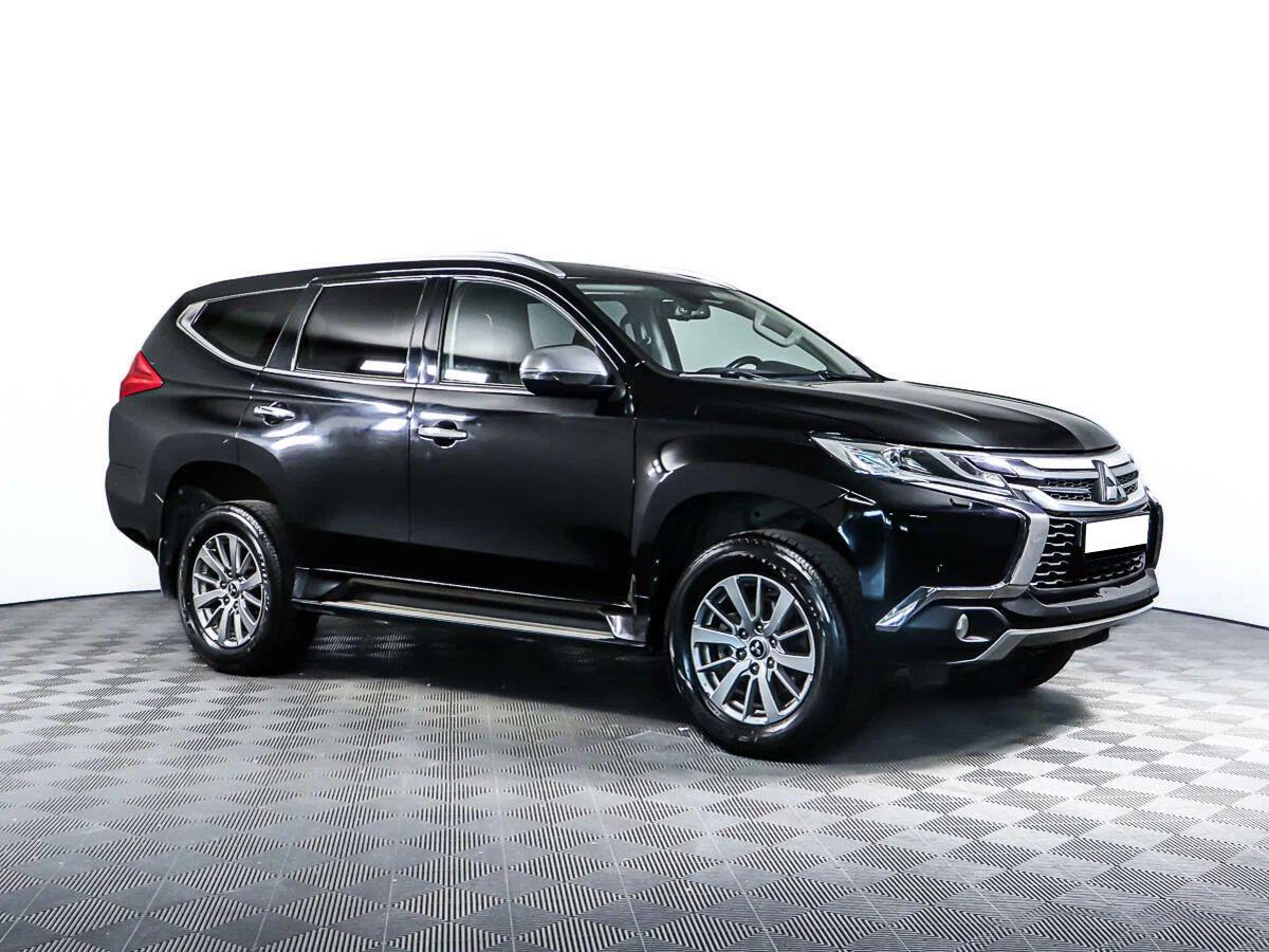 Mitsubishi Pajero Sport 2020, черный